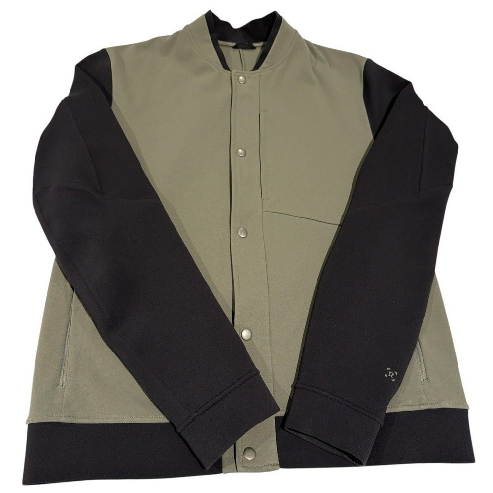 Lululemon Sojourn‎ Bomber Jacket Men's Large Grey Sage Black Warpstreme